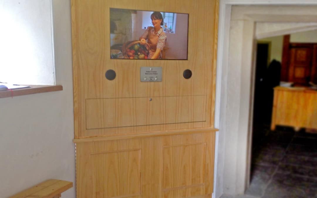 Welcome Video and Corner Screen, Llanyrafon Manor