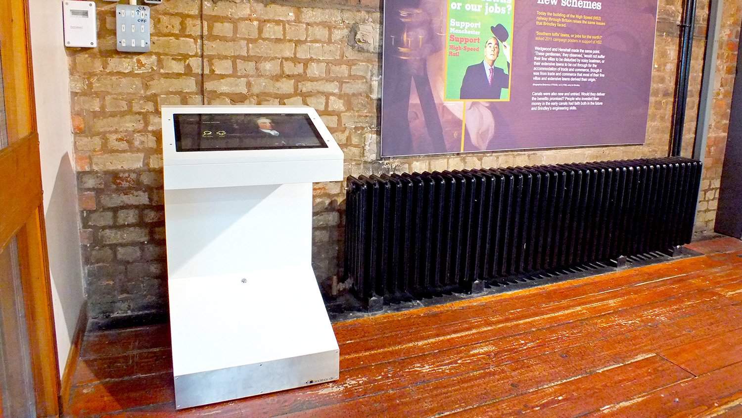 Free Standing Brindley 300 Kiosk with Parallax Homepage from Blackbox-av