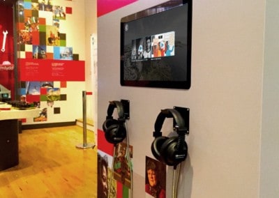 22″ All-In-One Touchscreen – Cardiff Story Museum