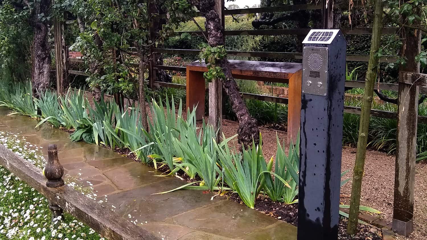 2 Button Metal Solar Post at Shakespeare Birthplace Trust