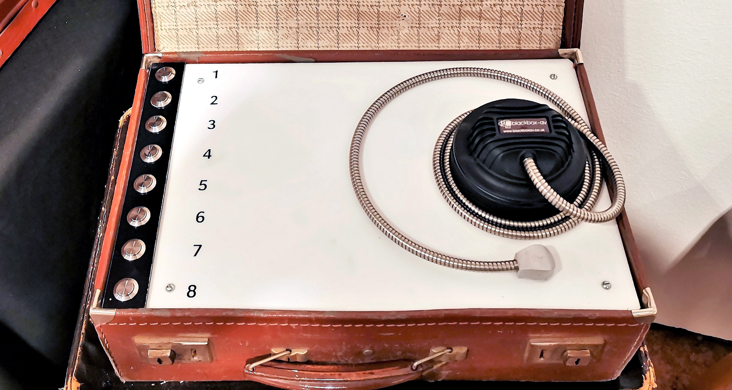 Single Cup Headphones, buttons and SoundClip setup in bespoke case at Derby Museum & Art Gallery (closeup)