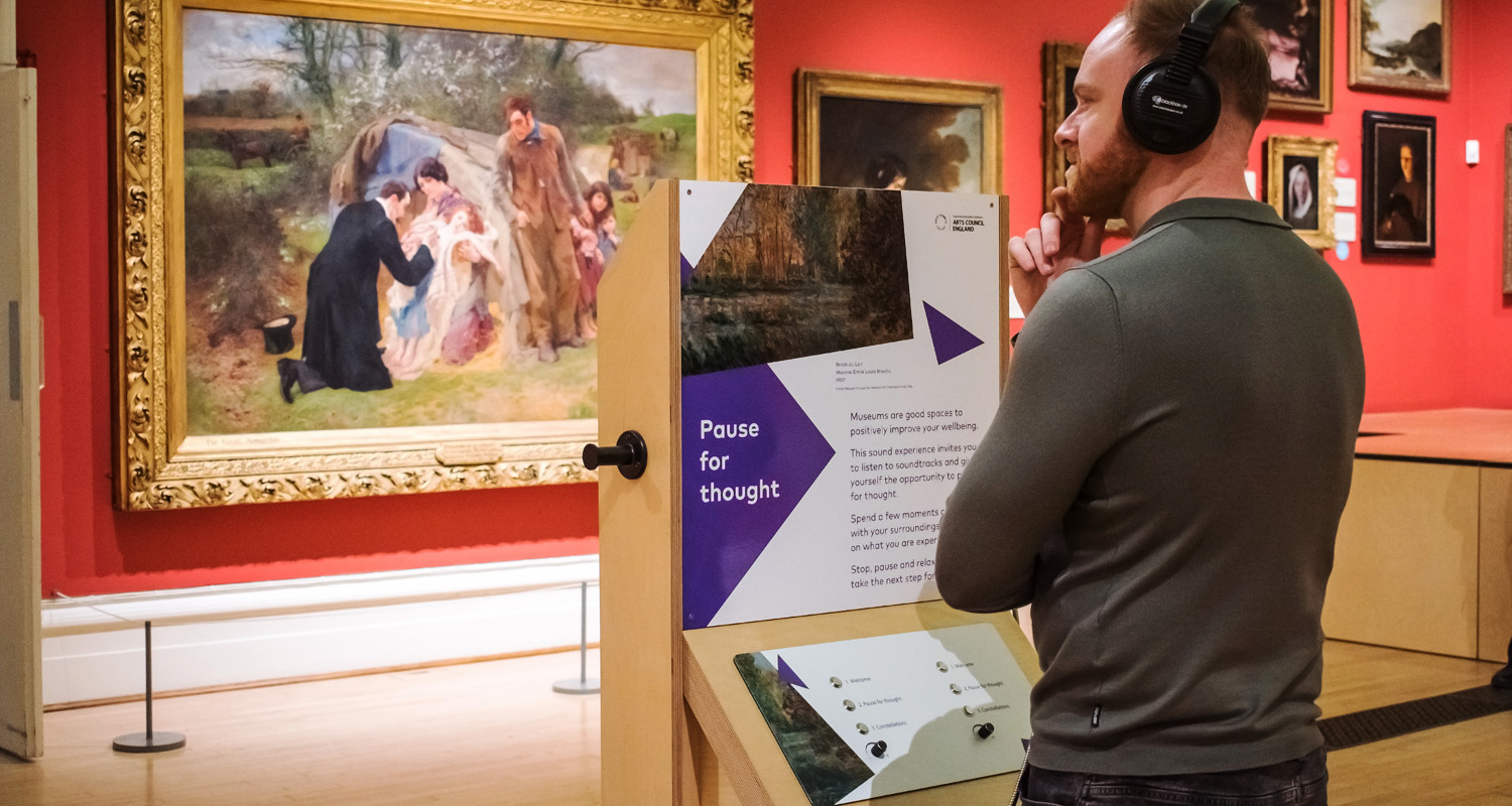 Audio Frame and MKII Handsets being used with bespoke unit at Leicester Museums & Galleries